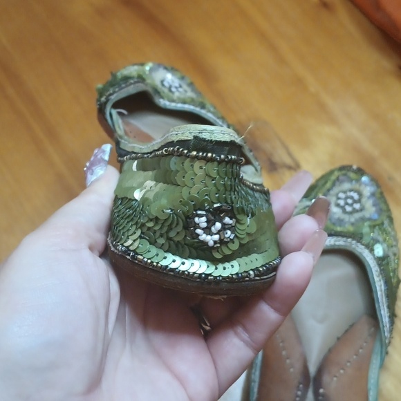 Embroidered Green Women's Flats India Size 7 Sequins - Picture 9 of 13
